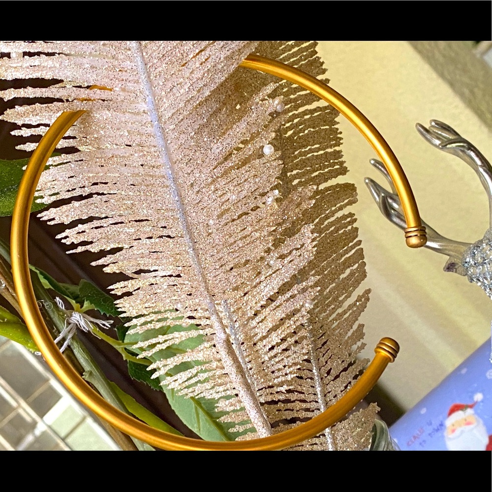 Goddess rare necklace